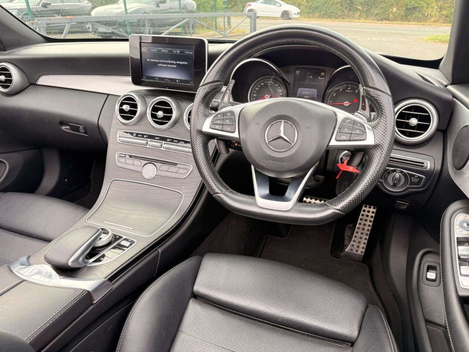 Used Mercedes-Benz C Class 2018 for sale - 76278535: Photo 28