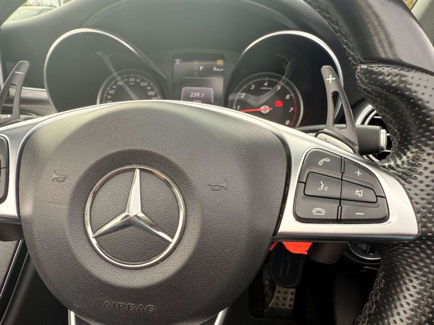 Used Mercedes-Benz C Class 2018 for sale - 76278535: Photo 36