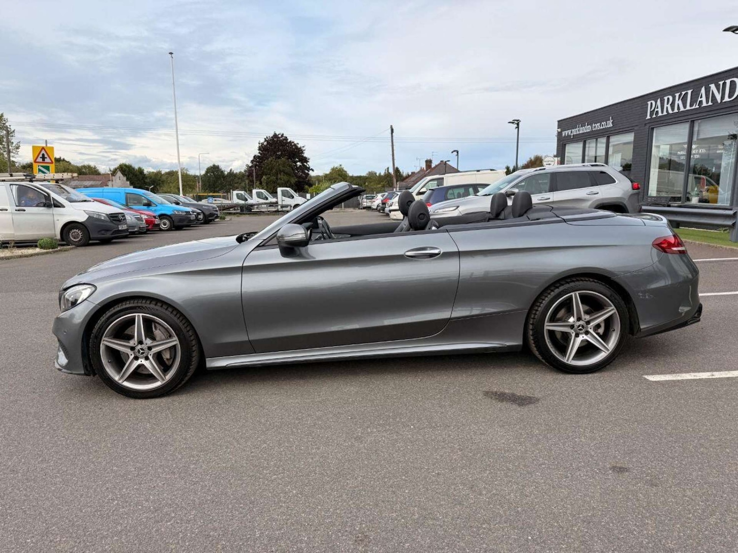 Used Mercedes-Benz C Class 2018 for sale - 76278535: Photo 4