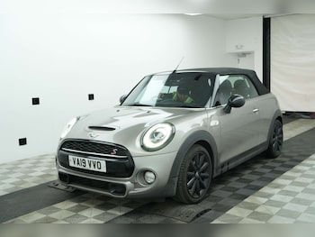 Used MINI Convertible 2019 for sale - 78698853: Photo