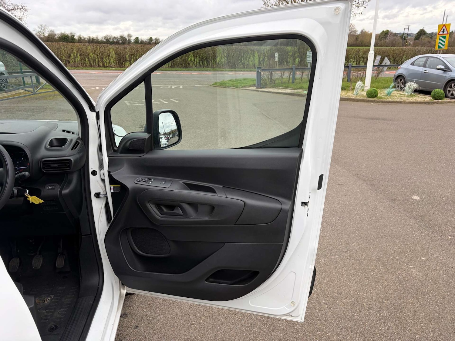 Used Citroen Berlingo 2021 for sale - 77470120: Photo 21