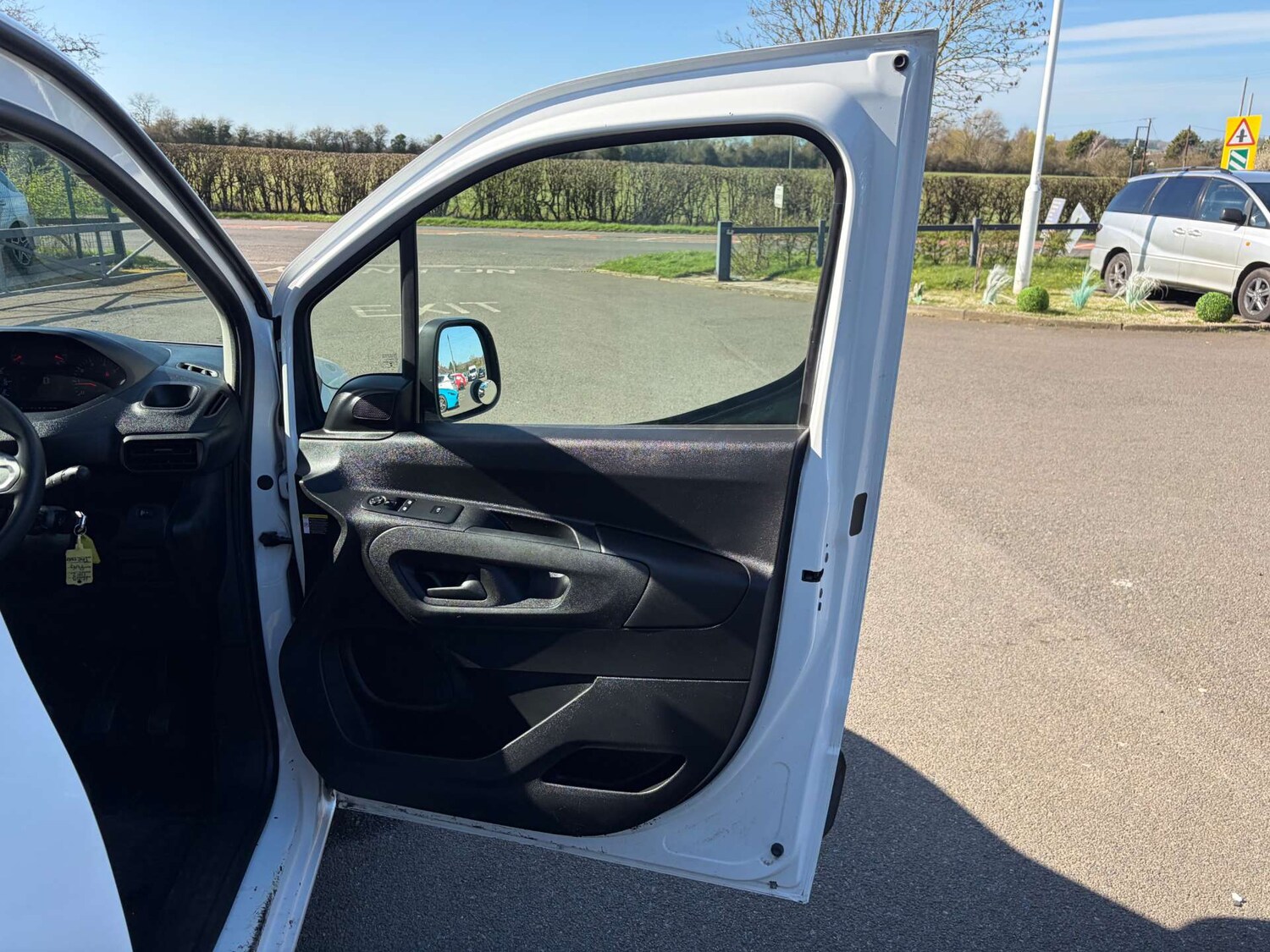 Used Peugeot Partner 2020 for sale - 77917759: Photo 25