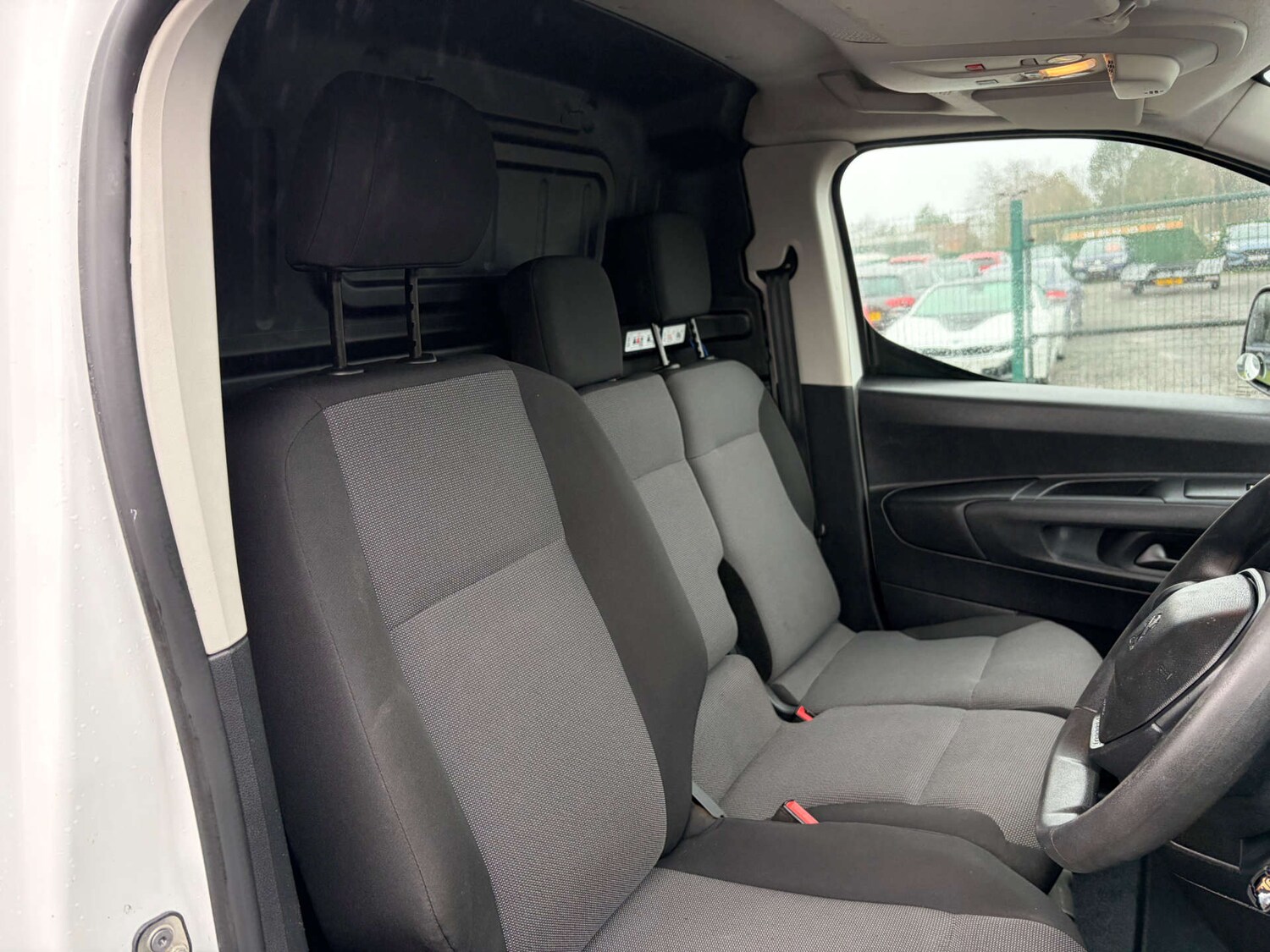 Used Peugeot Partner 2020 for sale - 77917759: Photo 27