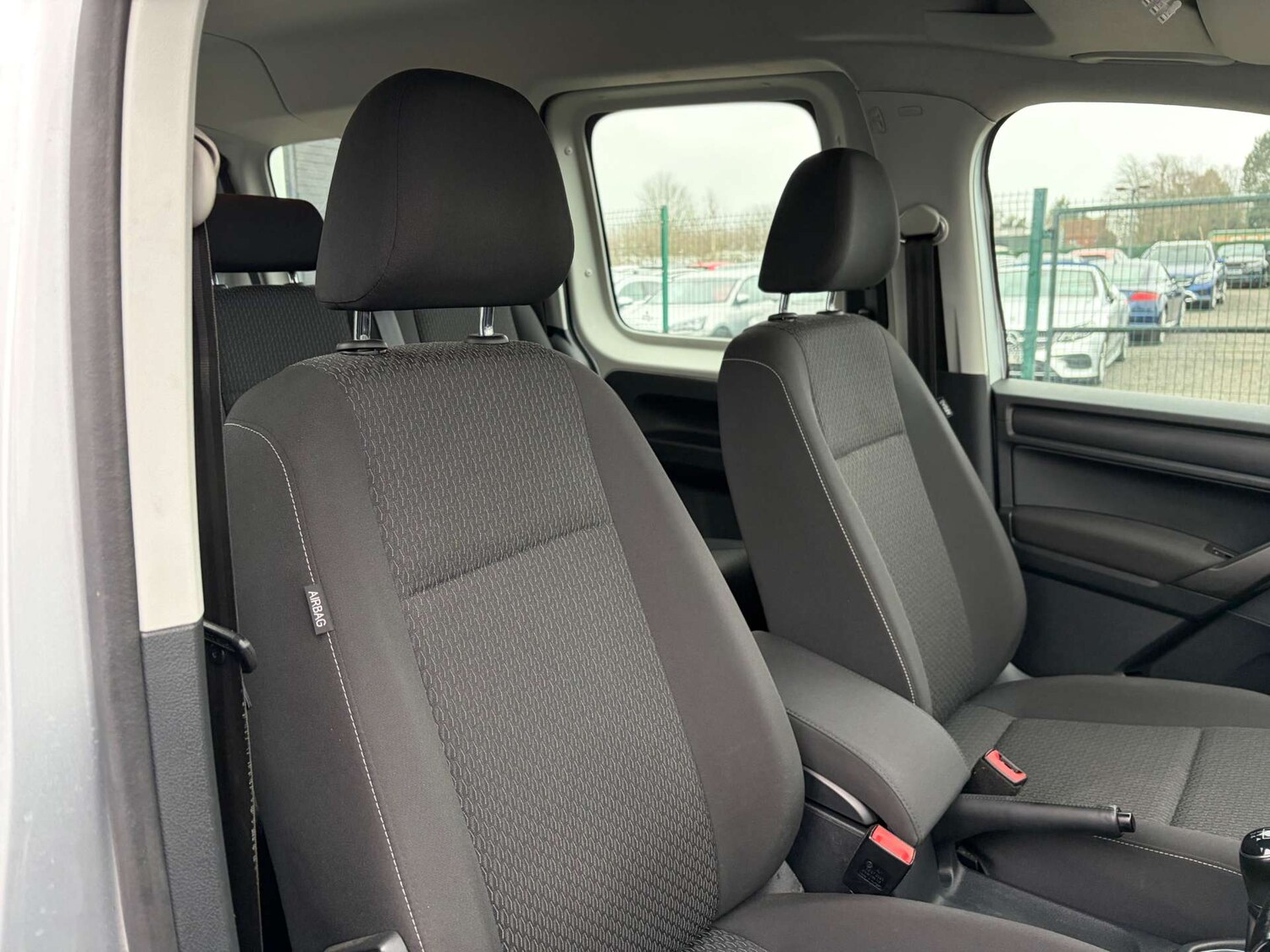 Used Volkswagen Caddy Maxi Life 2021 for sale - 77368255: Photo 36