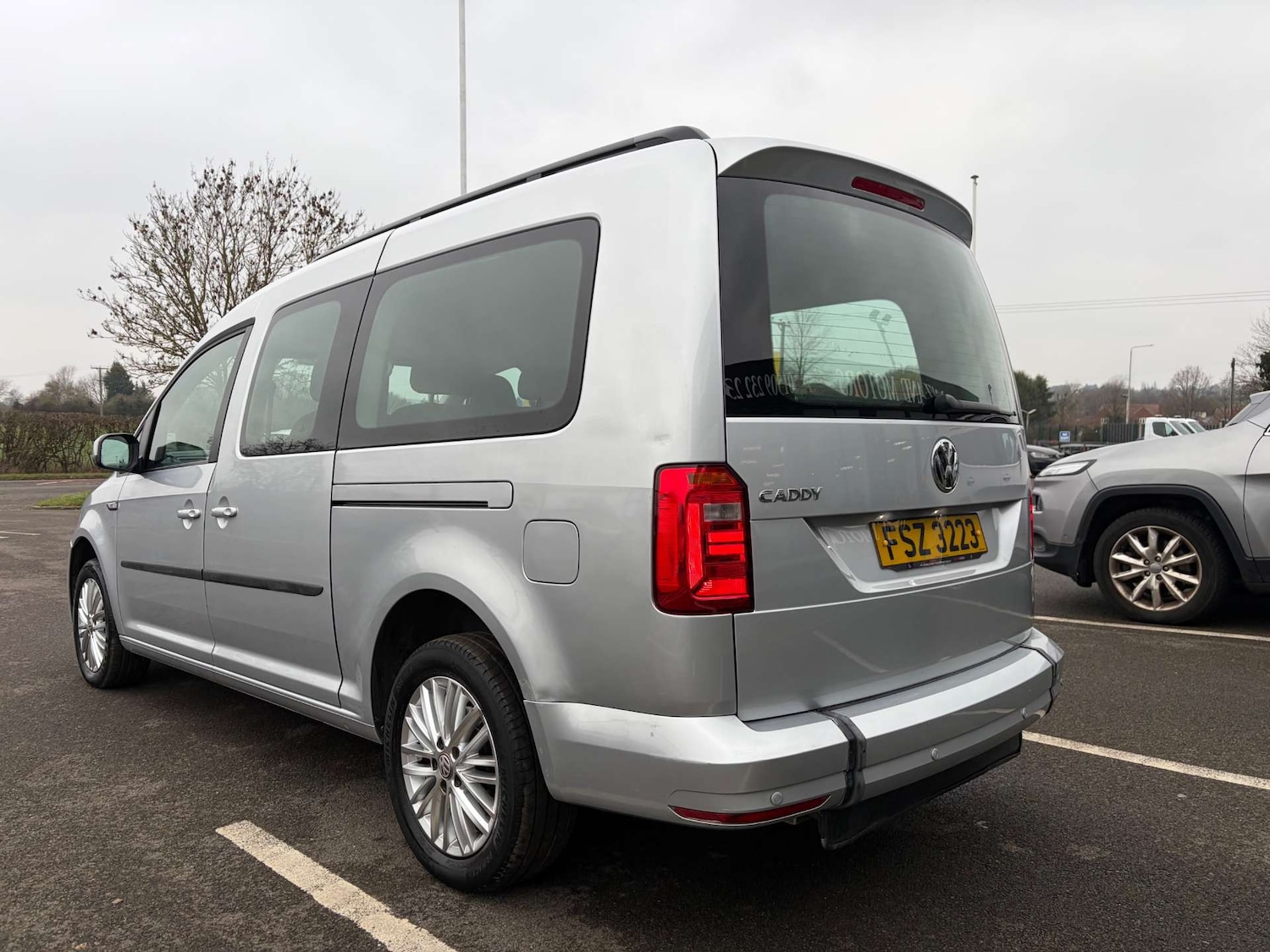 Used Volkswagen Caddy Maxi Life 2021 for sale - 77368255: Photo 5