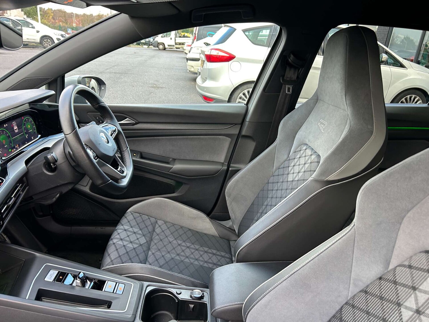 Used Volkswagen Golf 2021 for sale - 77850664: Photo 18