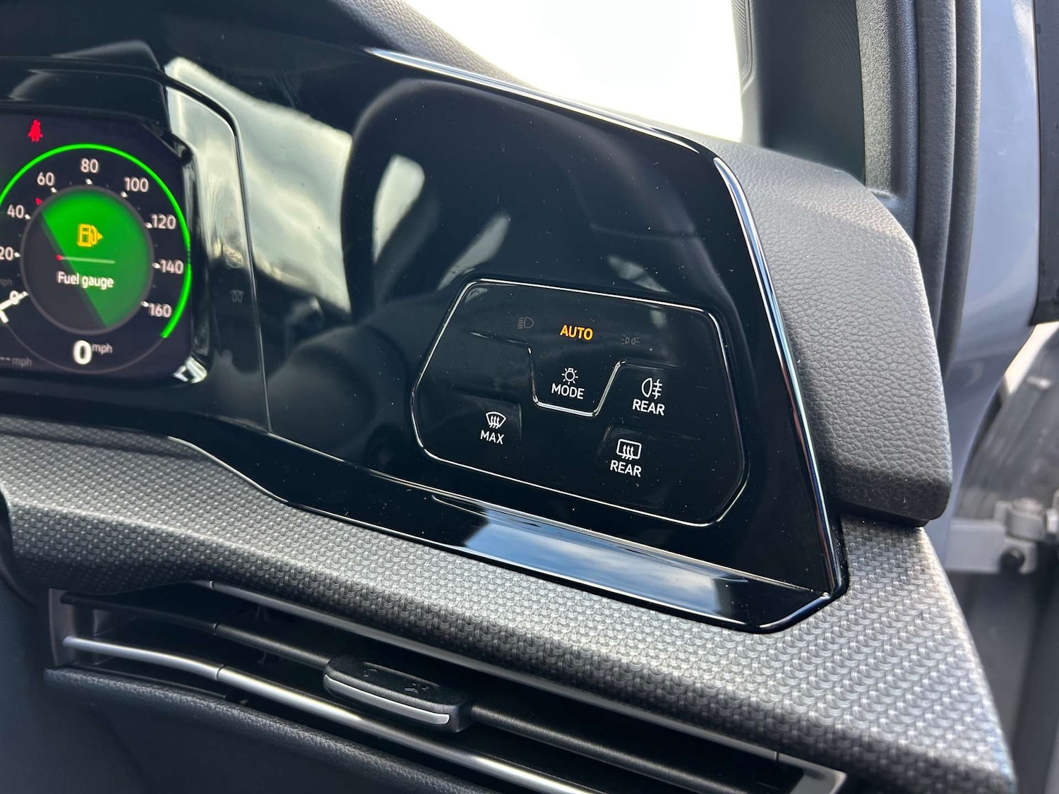 Used Volkswagen Golf 2021 for sale - 77850664: Photo 44