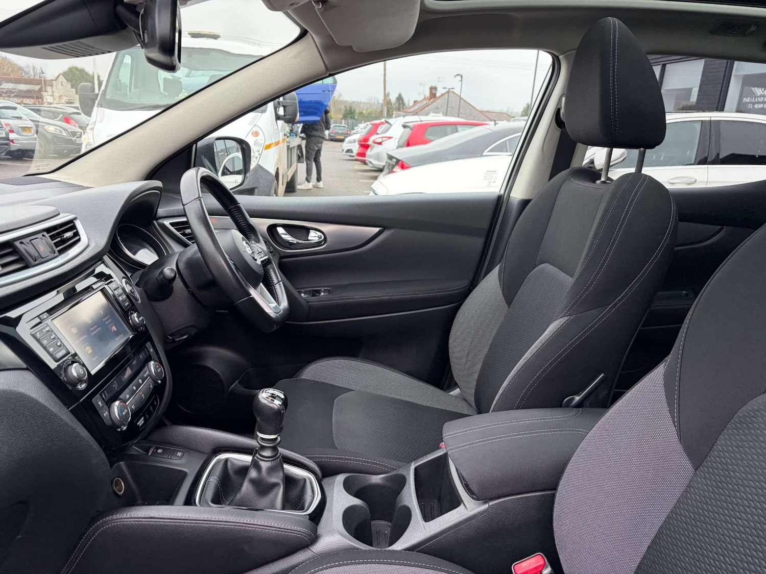 Used Nissan Qashqai 2018 for sale - 77504070: Photo 18