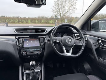 Used Nissan Qashqai 2018 for sale - 77504070: Photo