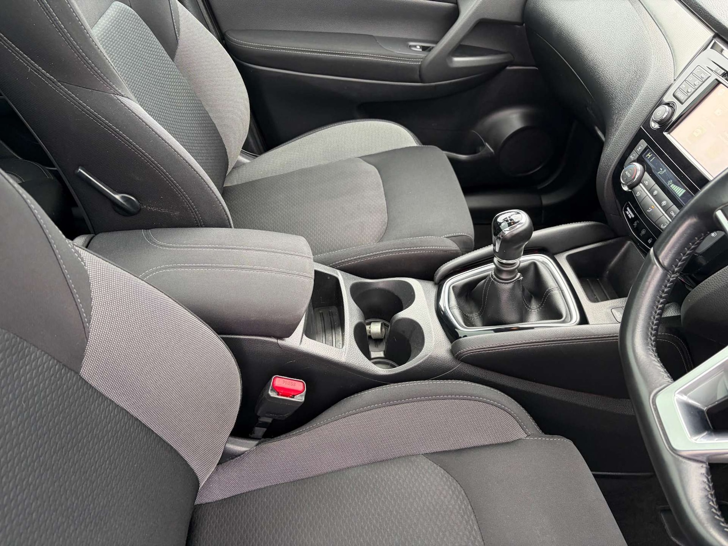 Used Nissan Qashqai 2018 for sale - 77504070: Photo 46