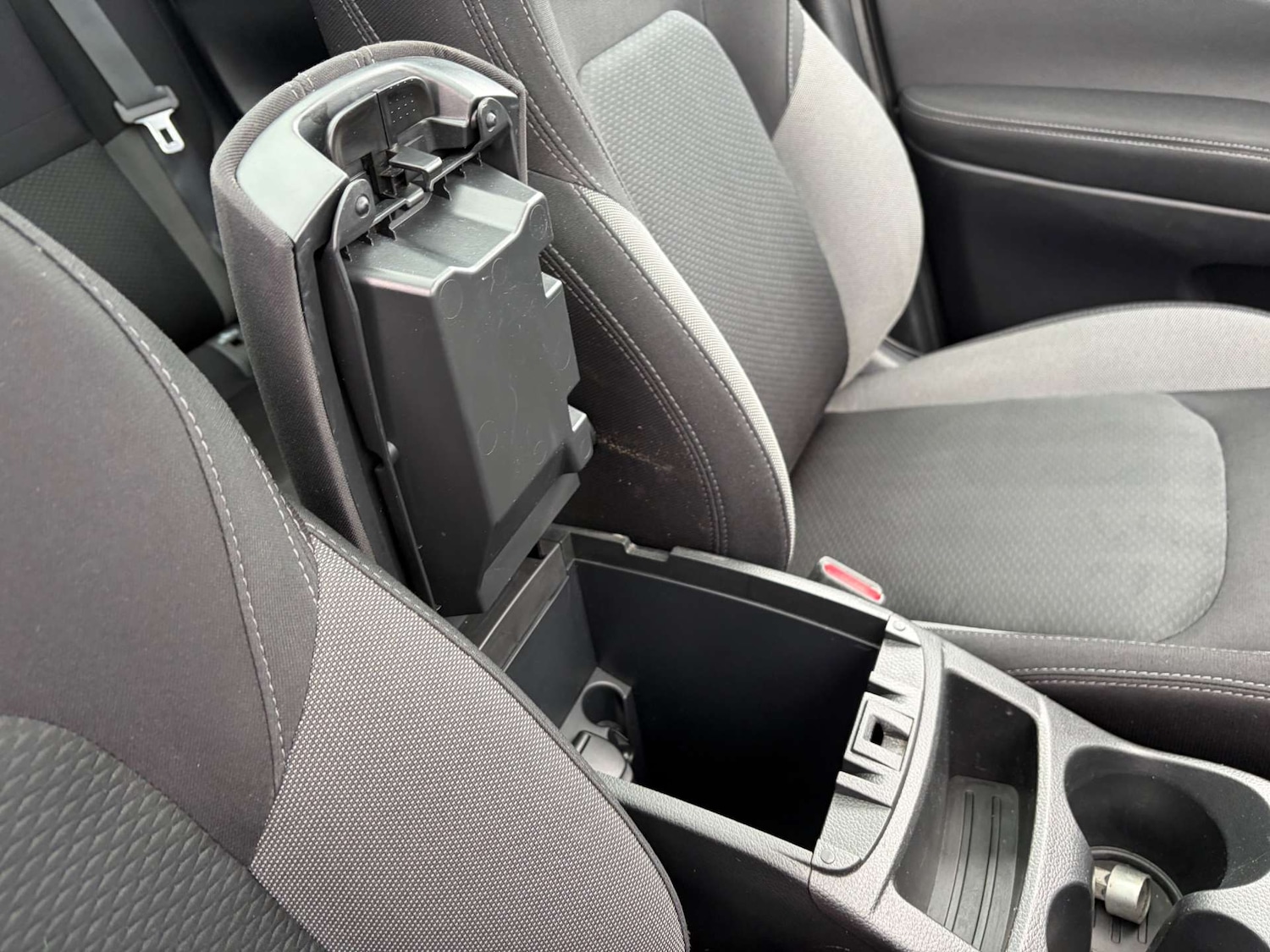 Used Nissan Qashqai 2018 for sale - 77504070: Photo 47