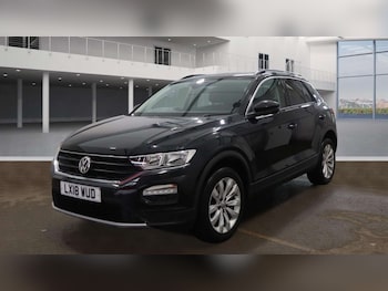 Used Volkswagen T-Roc 2018 for sale - 76223003: Photo