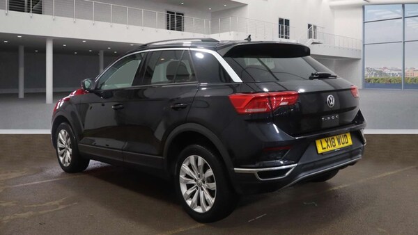 Used Volkswagen T-Roc 2018 for sale - 76223003: Photo 4