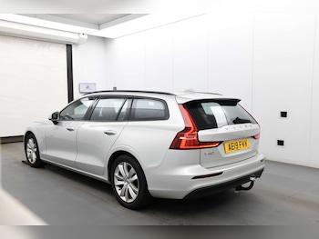 Used Volvo V60 2019 for sale - 79597618: Photo