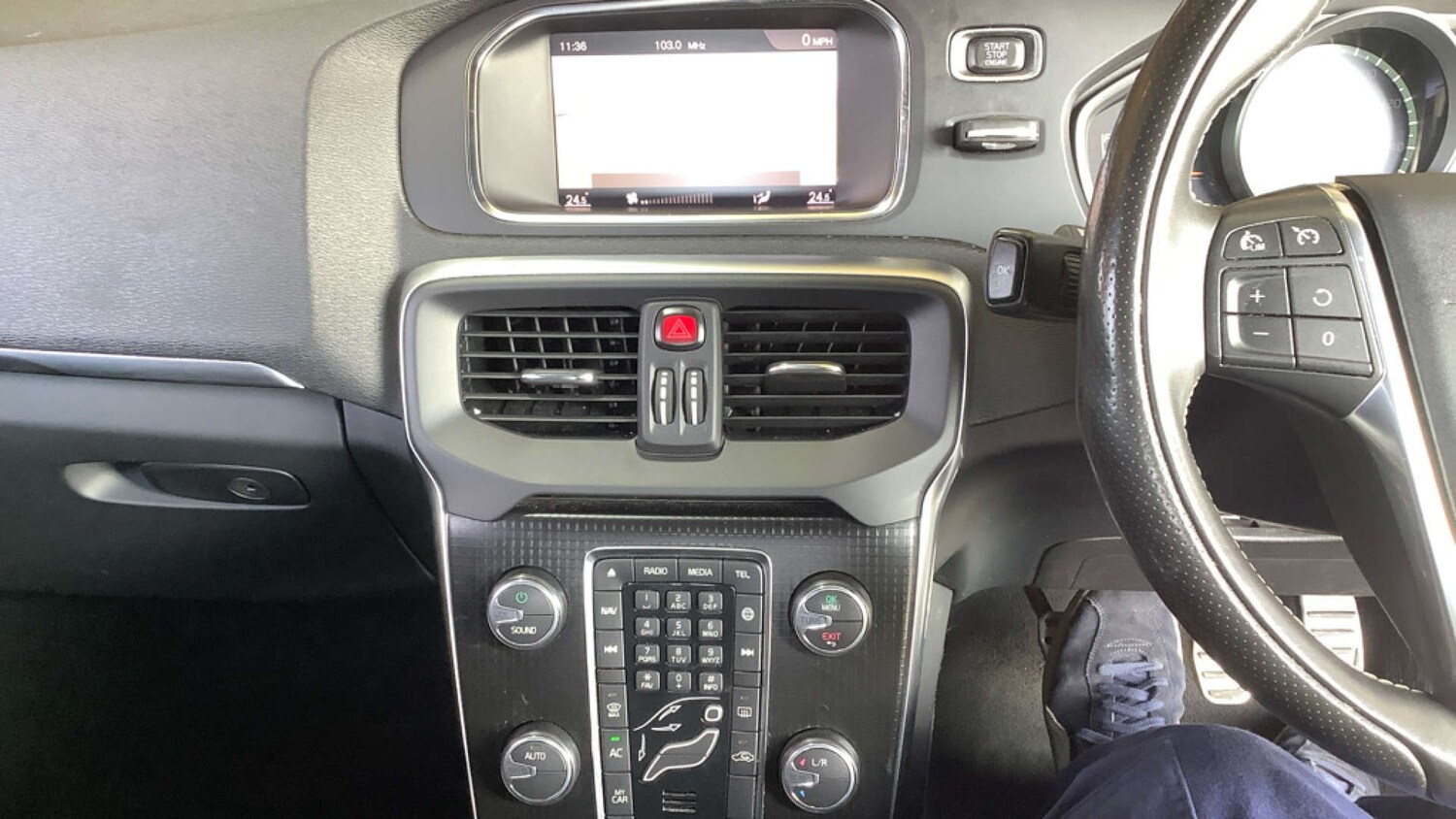 Used Volvo V40 2017 for sale - 78020623: Photo 12