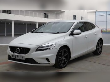 Used Volvo V40 2017 for sale - 78020623: Photo