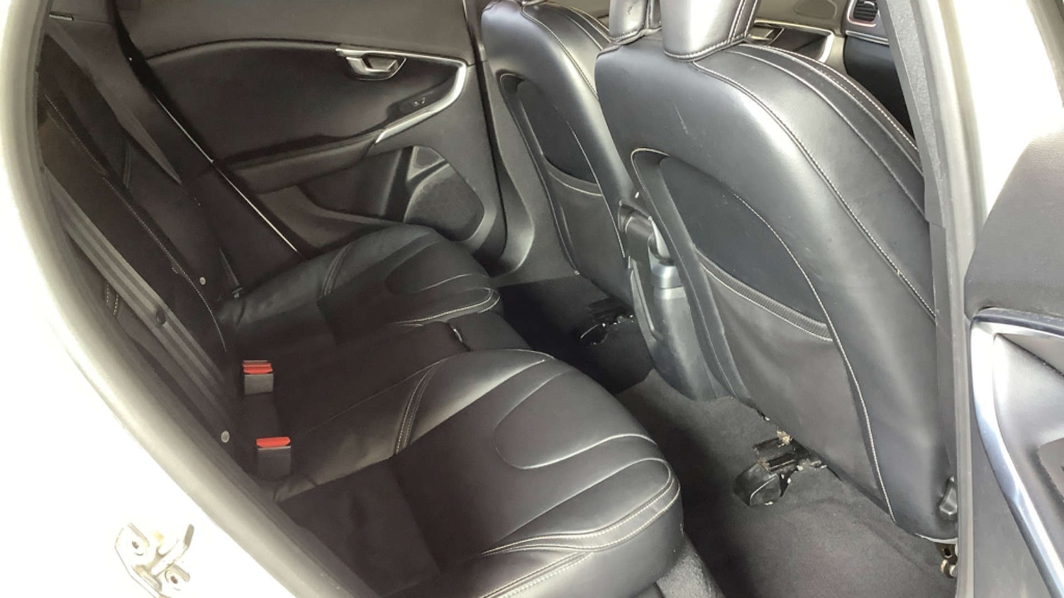 Used Volvo V40 2017 for sale - 78020623: Photo 9