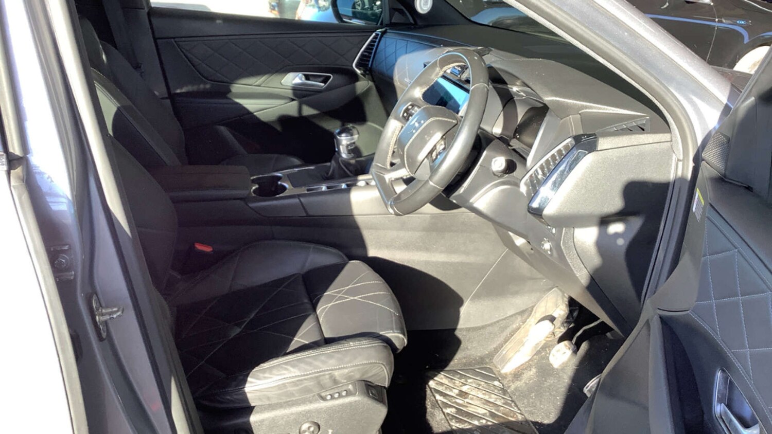 Used DS Automobiles DS 7 Crossback 2018 for sale - 76829942: Photo 10