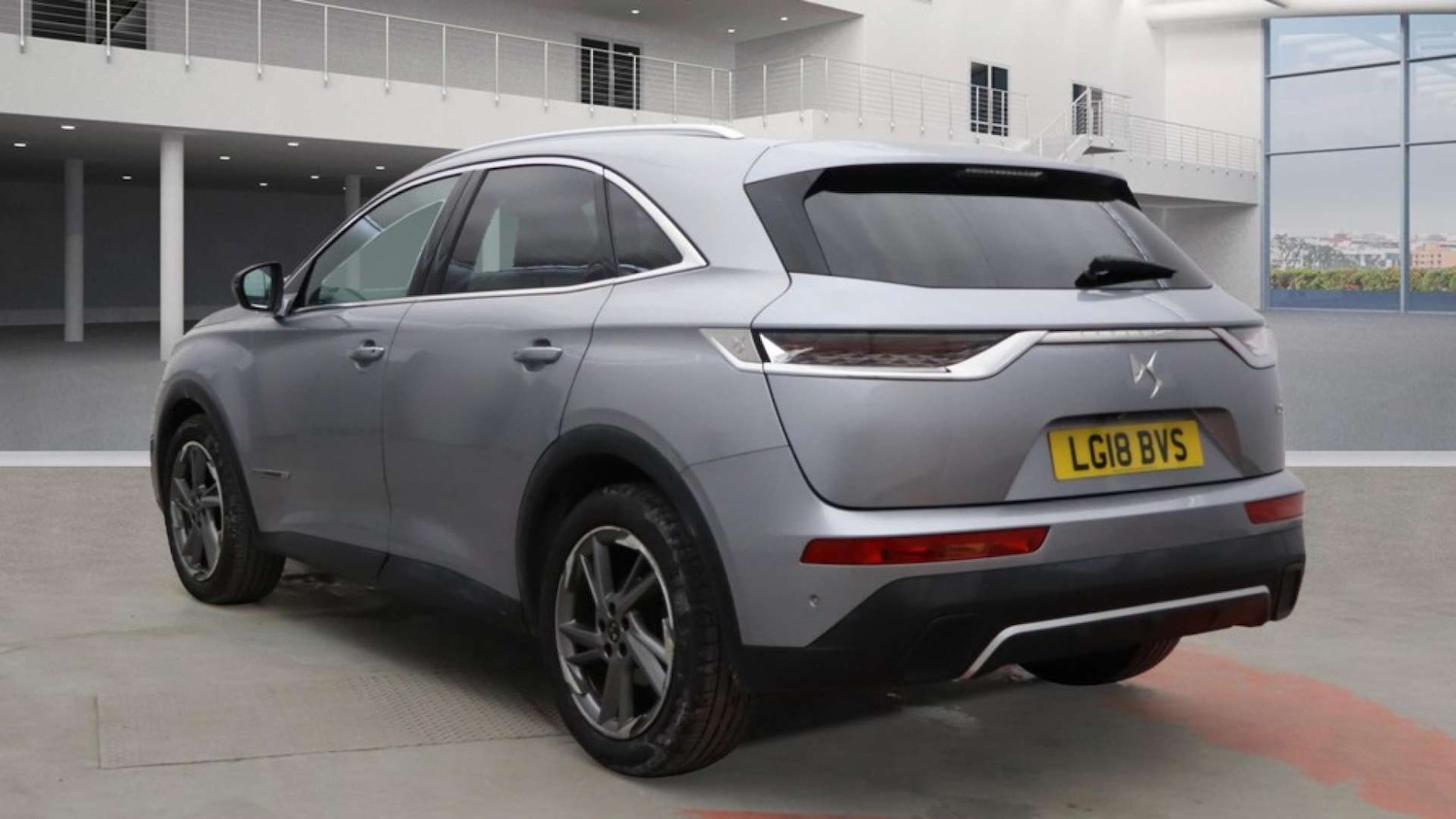 Used DS Automobiles DS 7 Crossback 2018 for sale - 76829942: Photo 4