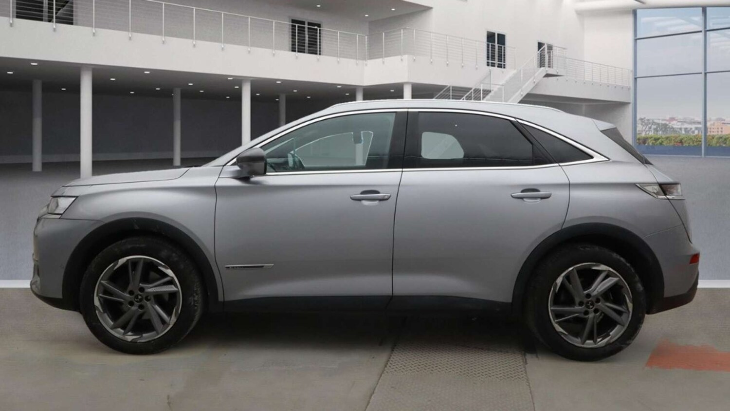 Used DS Automobiles DS 7 Crossback 2018 for sale - 76829942: Photo 7