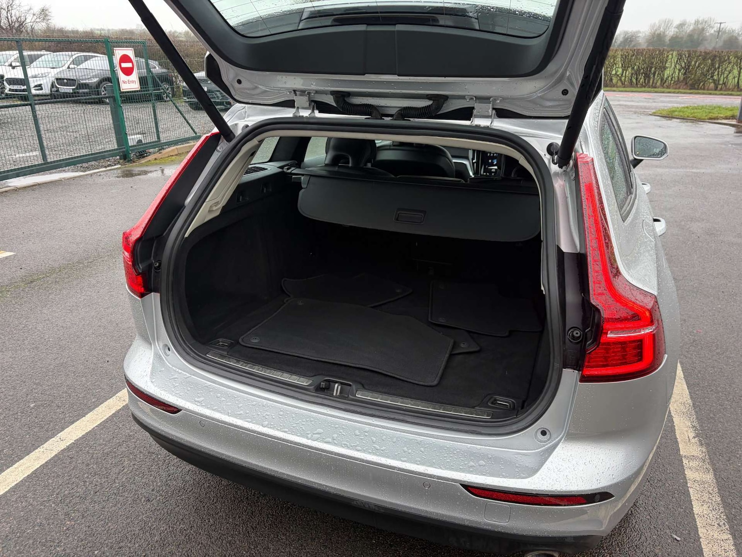 Used Volvo V60 2019 for sale - 77595702: Photo 26