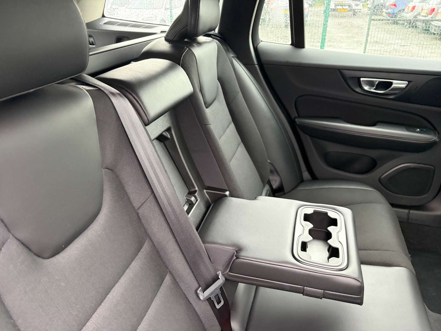 Used Volvo V60 2019 for sale - 77595702: Photo 34