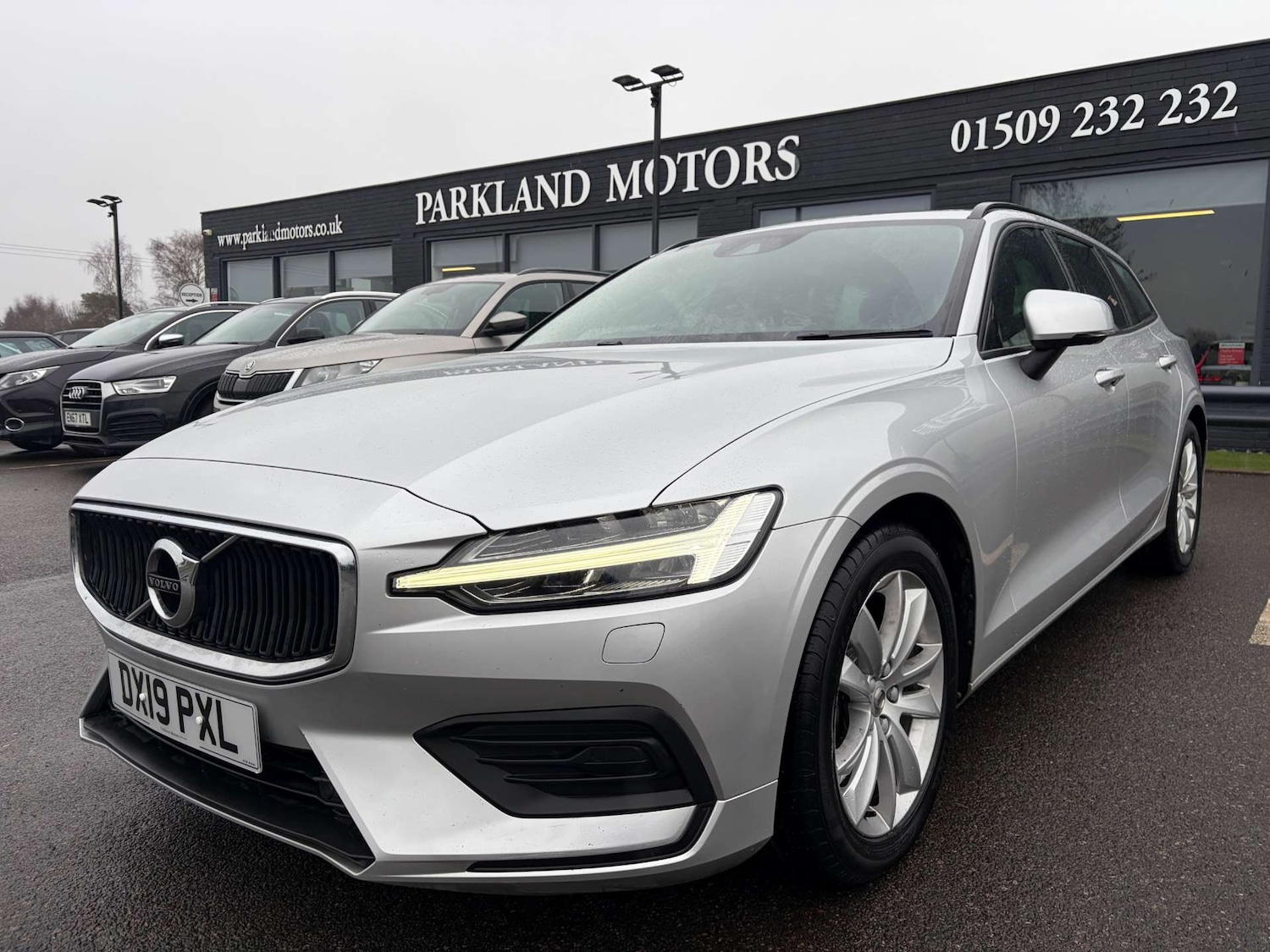 Used Volvo V60 2019 for sale - 77595702: Photo 4