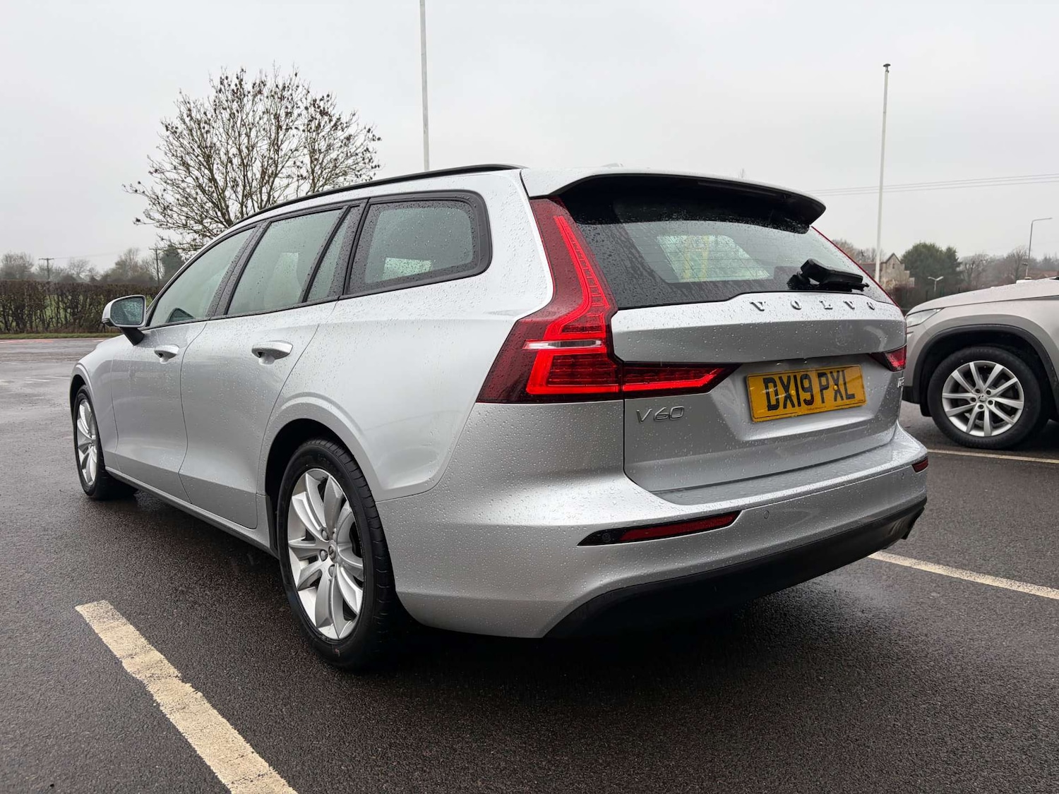 Used Volvo V60 2019 for sale - 77595702: Photo 6