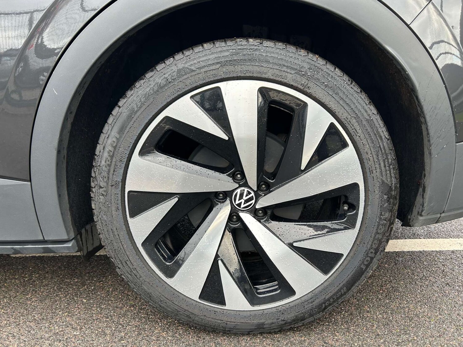 Used Volkswagen ID.4 2021 for sale - 77676609: Photo 10