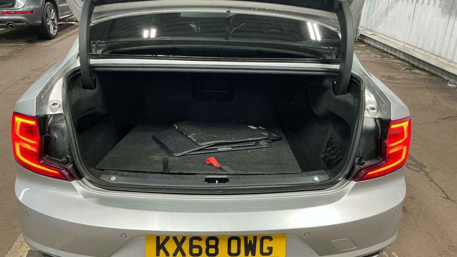 Used Volvo S90 2018 for sale - 77855796: Photo 8