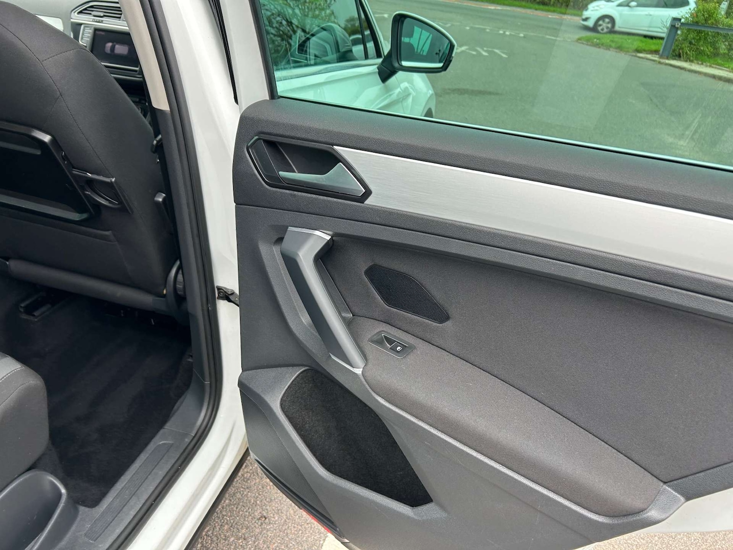 Used Volkswagen Tiguan 2016 for sale - 76020191: Photo 29