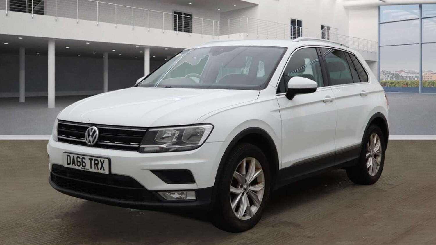 Used Volkswagen Tiguan 2016 for sale - 76020191: Photo 3