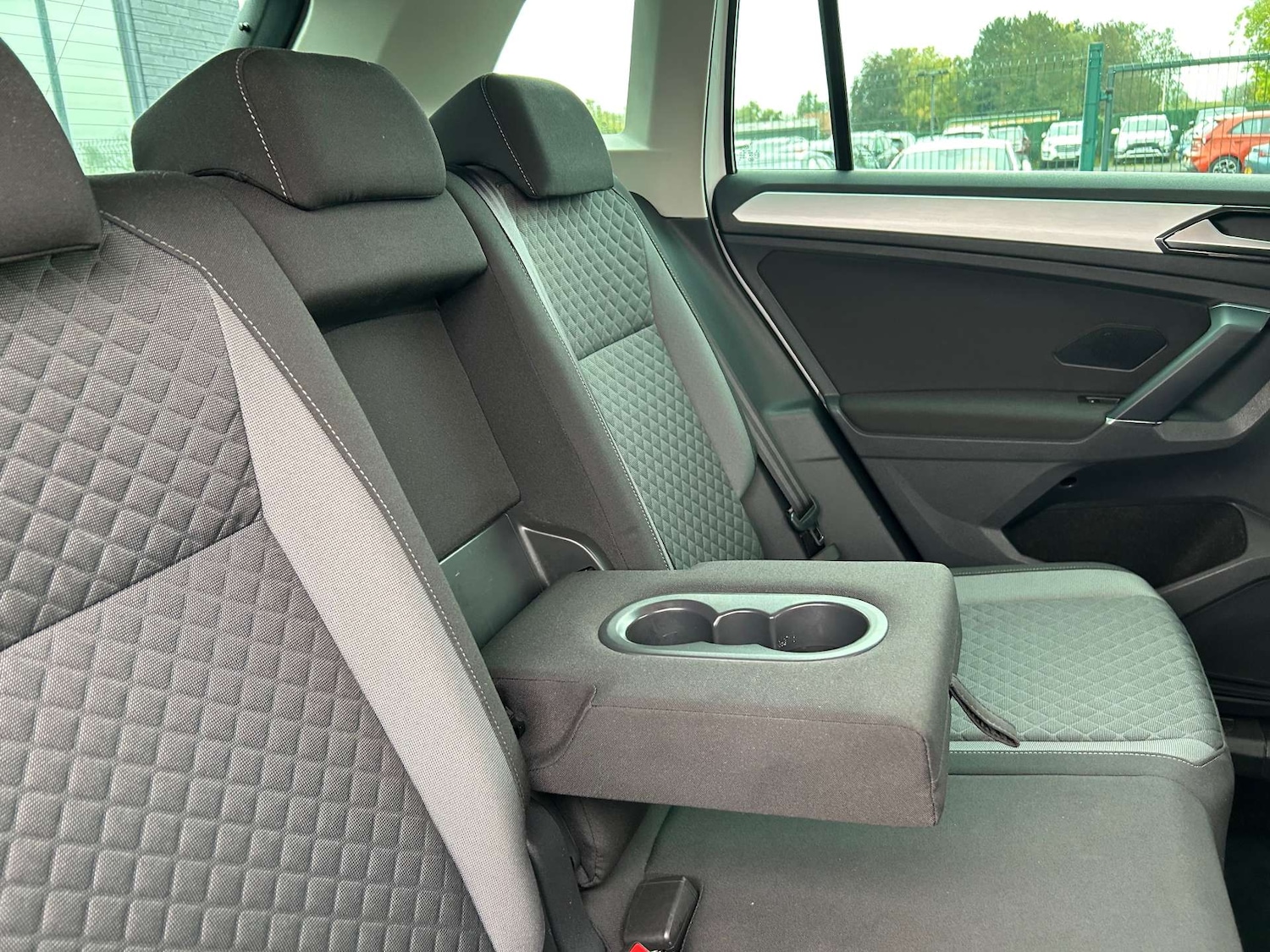 Used Volkswagen Tiguan 2016 for sale - 76020191: Photo 31