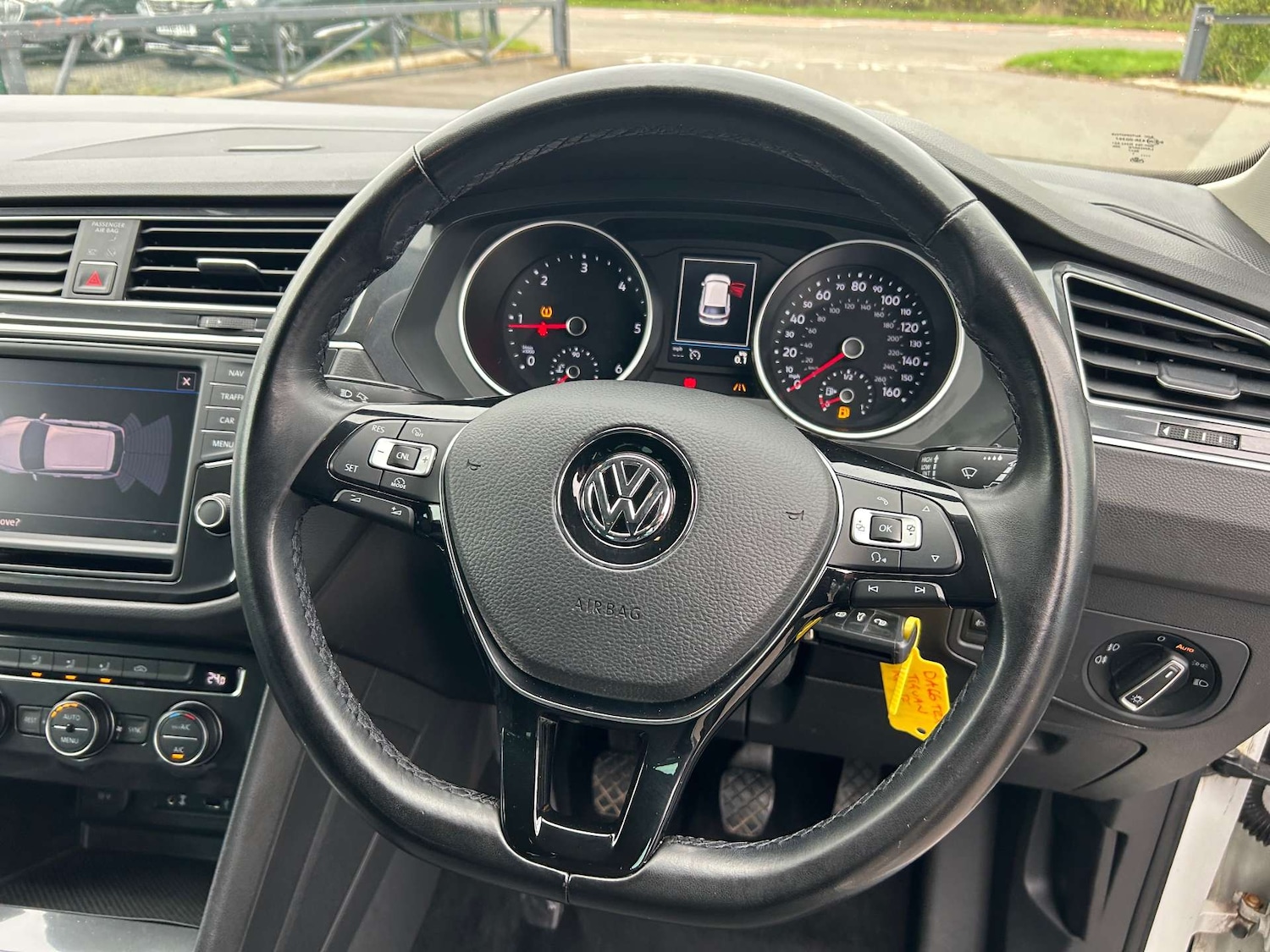 Used Volkswagen Tiguan 2016 for sale - 76020191: Photo 37