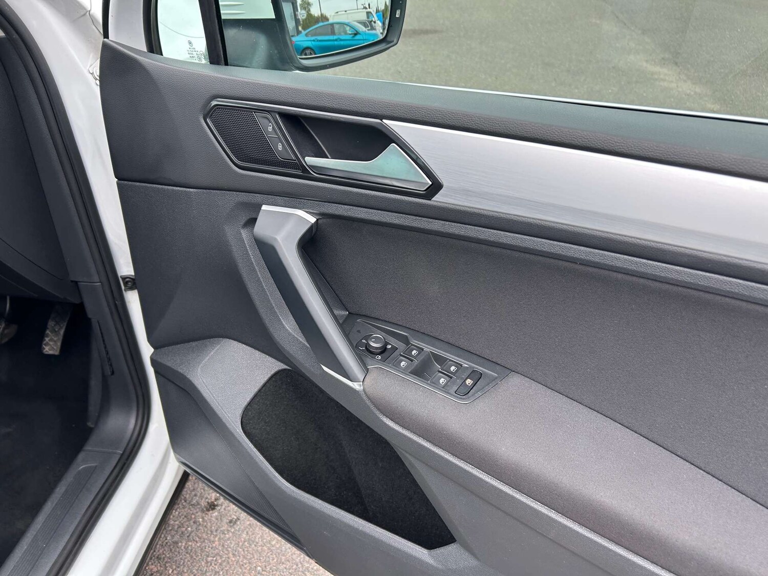 Used Volkswagen Tiguan 2016 for sale - 76020191: Photo 38