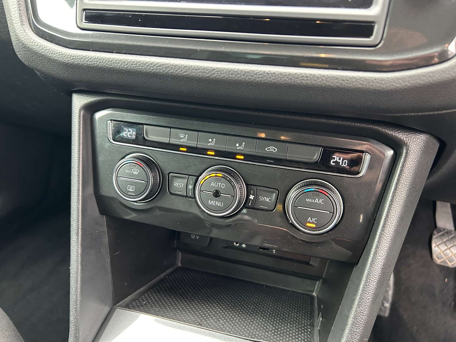 Used Volkswagen Tiguan 2016 for sale - 76020191: Photo 48