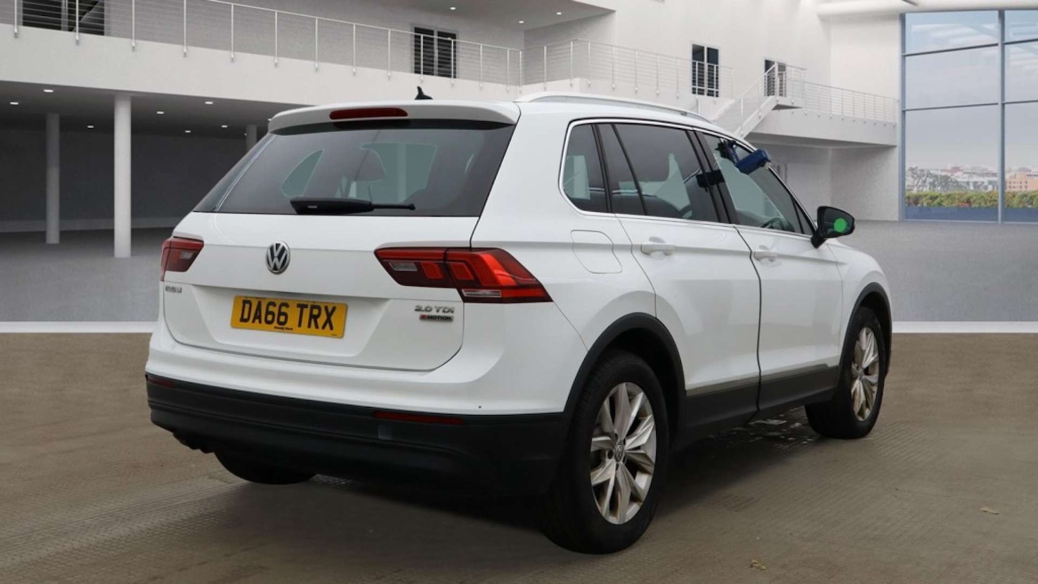 Used Volkswagen Tiguan 2016 for sale - 76020191: Photo 5