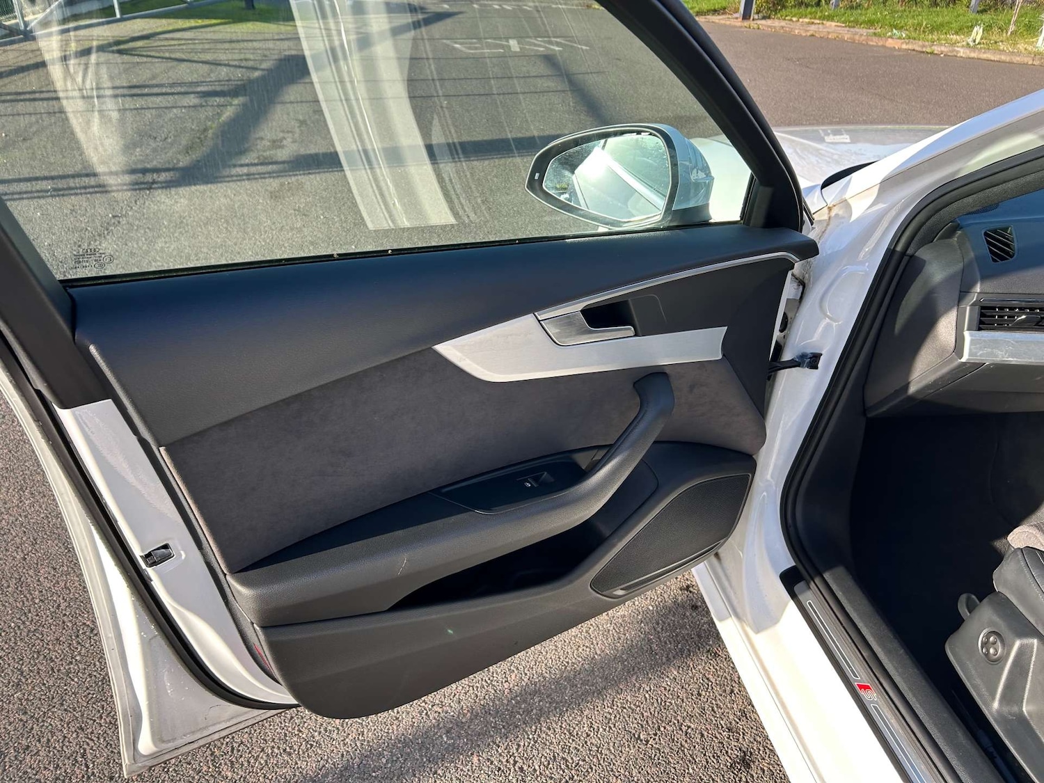 Used Audi A4 2017 for sale - 76949874: Photo 18