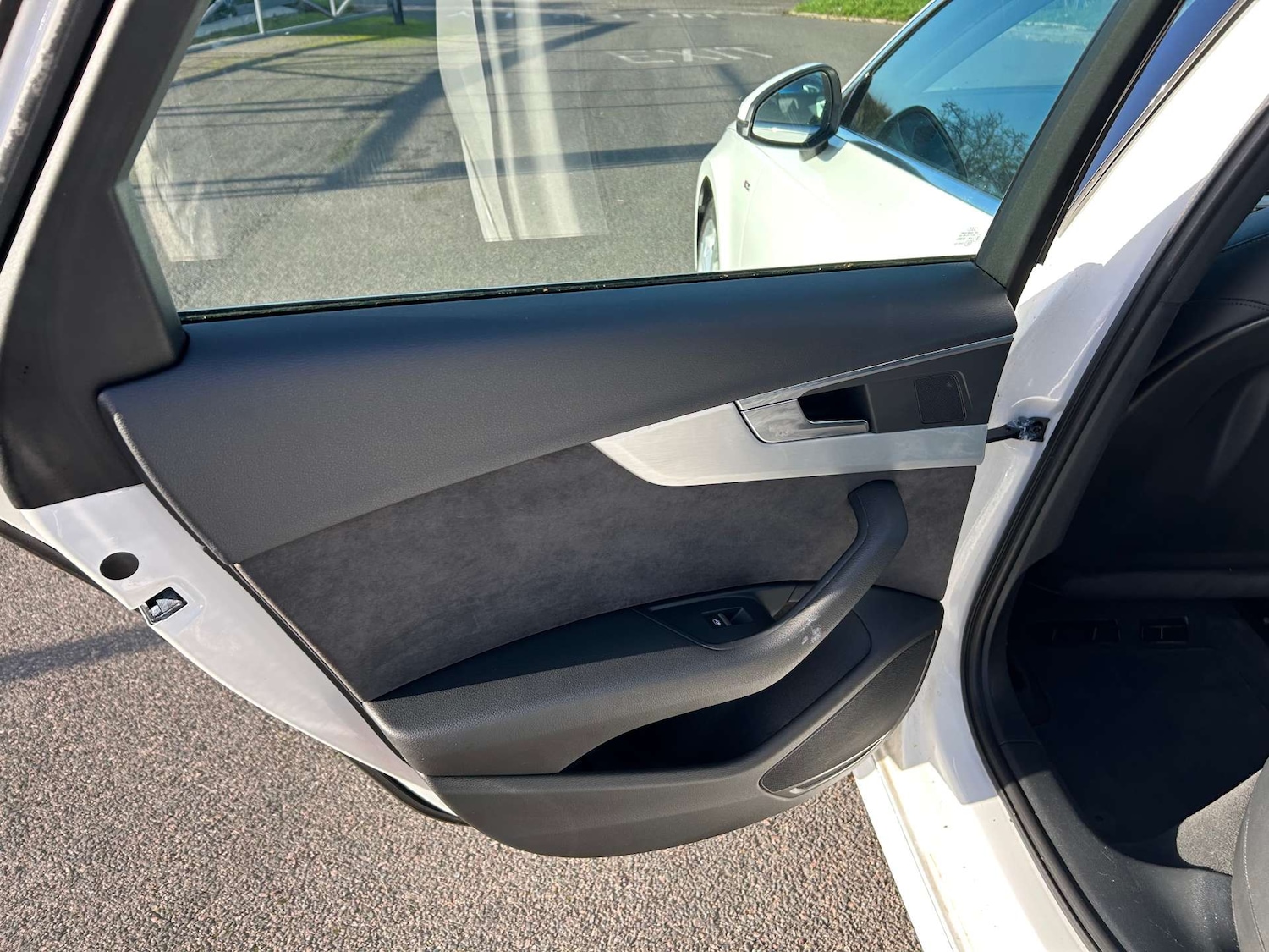 Used Audi A4 2017 for sale - 76949874: Photo 29