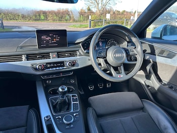 Used Audi A4 2017 for sale - 76949874: Photo