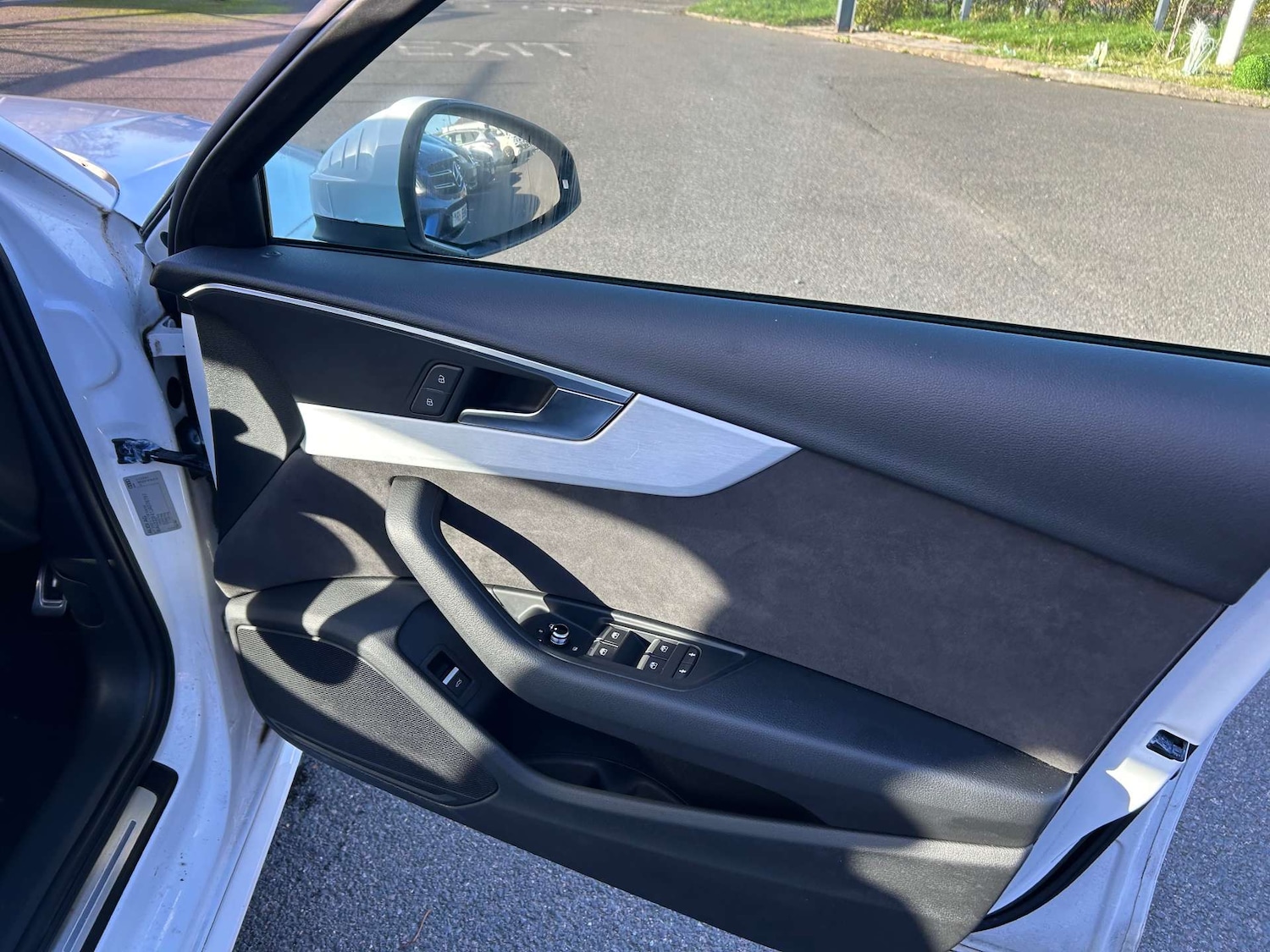 Used Audi A4 2017 for sale - 76949874: Photo 51