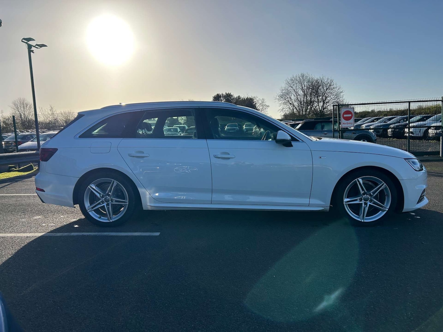 Used Audi A4 2017 for sale - 76949874: Photo 9