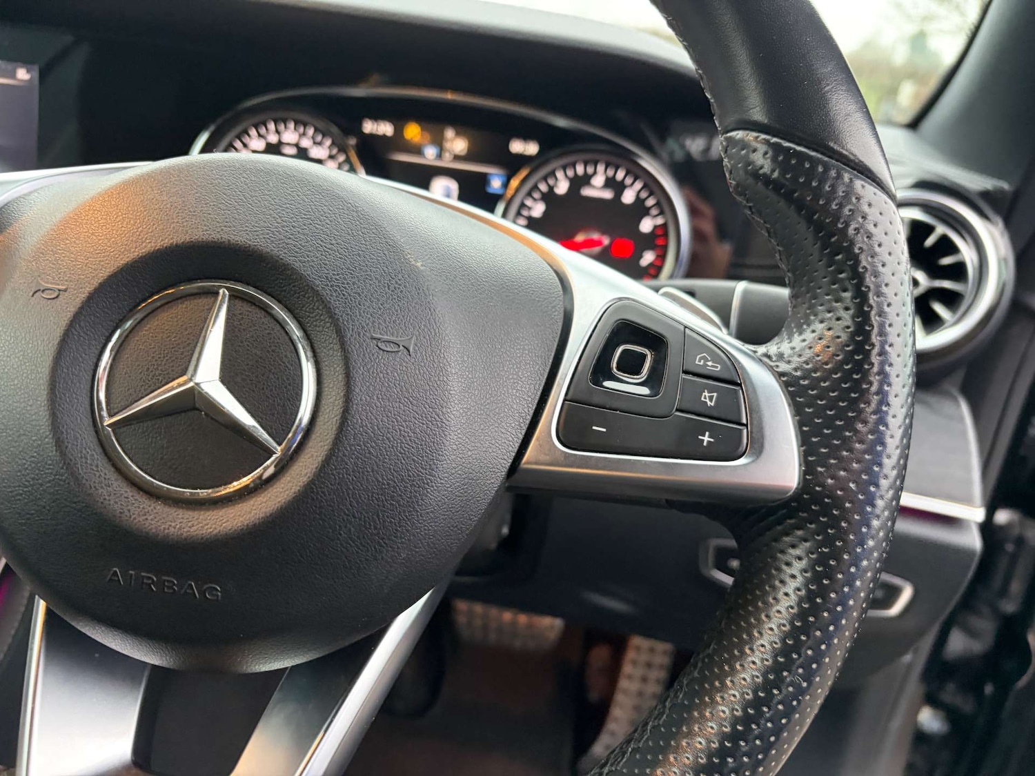 Used Mercedes-Benz E Class 2018 for sale - 77022543: Photo 35