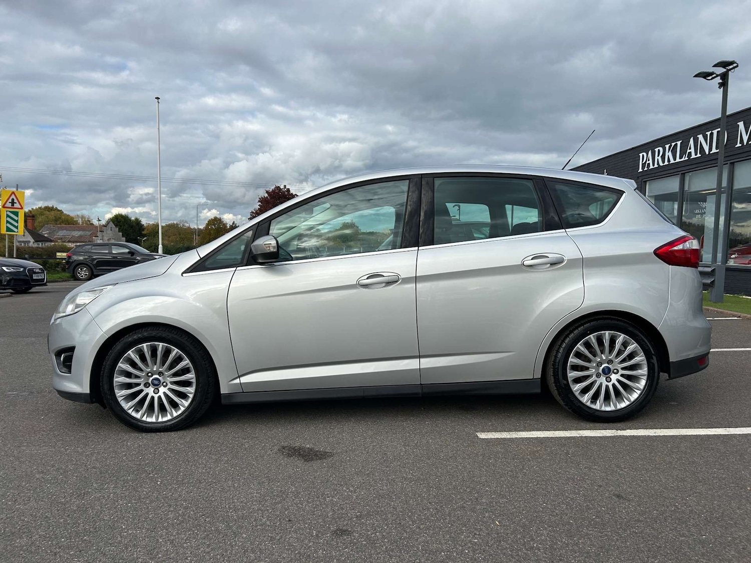 Used Ford C-Max 2014 for sale - 76343765: Photo 5