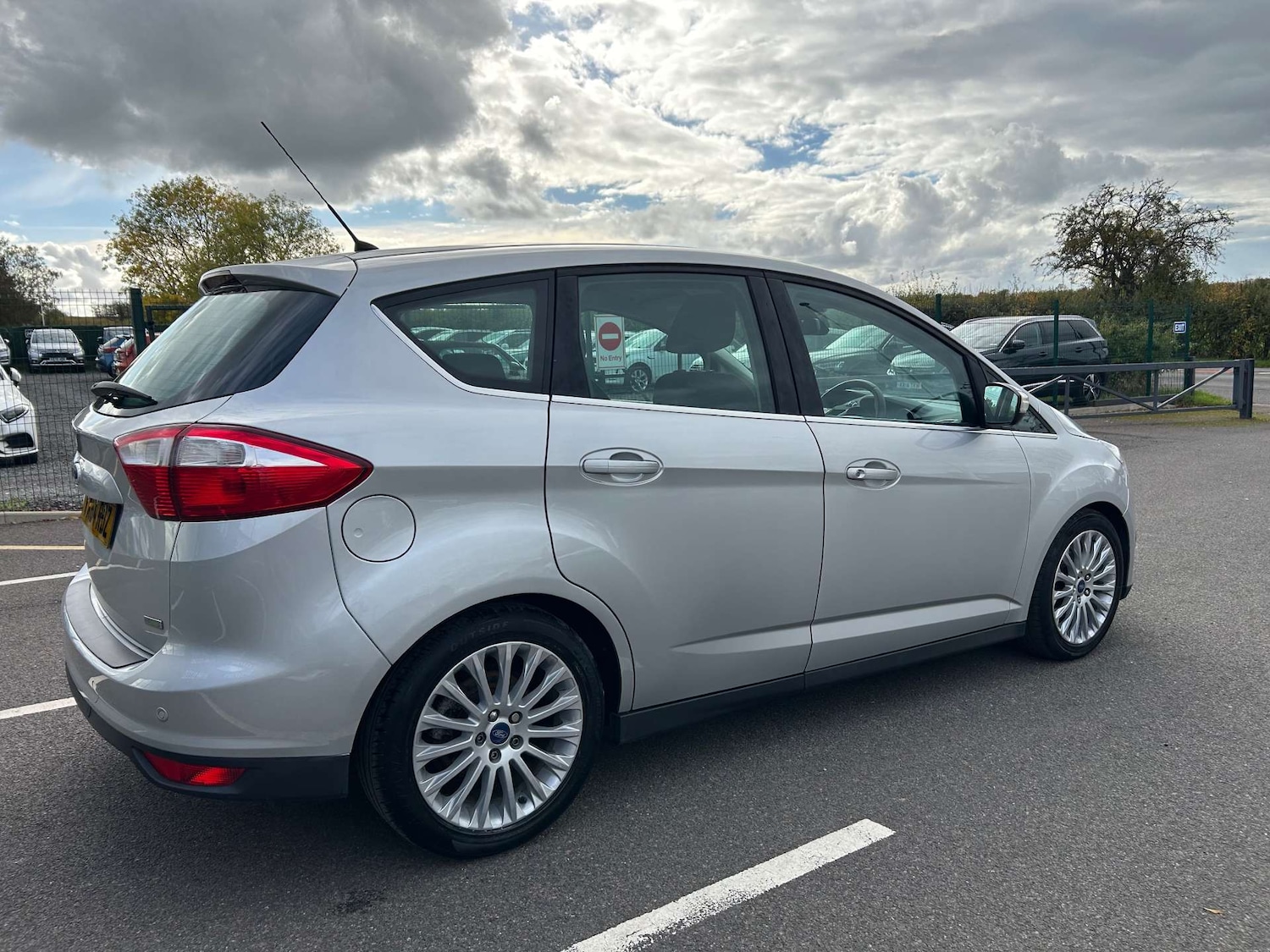 Used Ford C-Max 2014 for sale - 76343765: Photo 7
