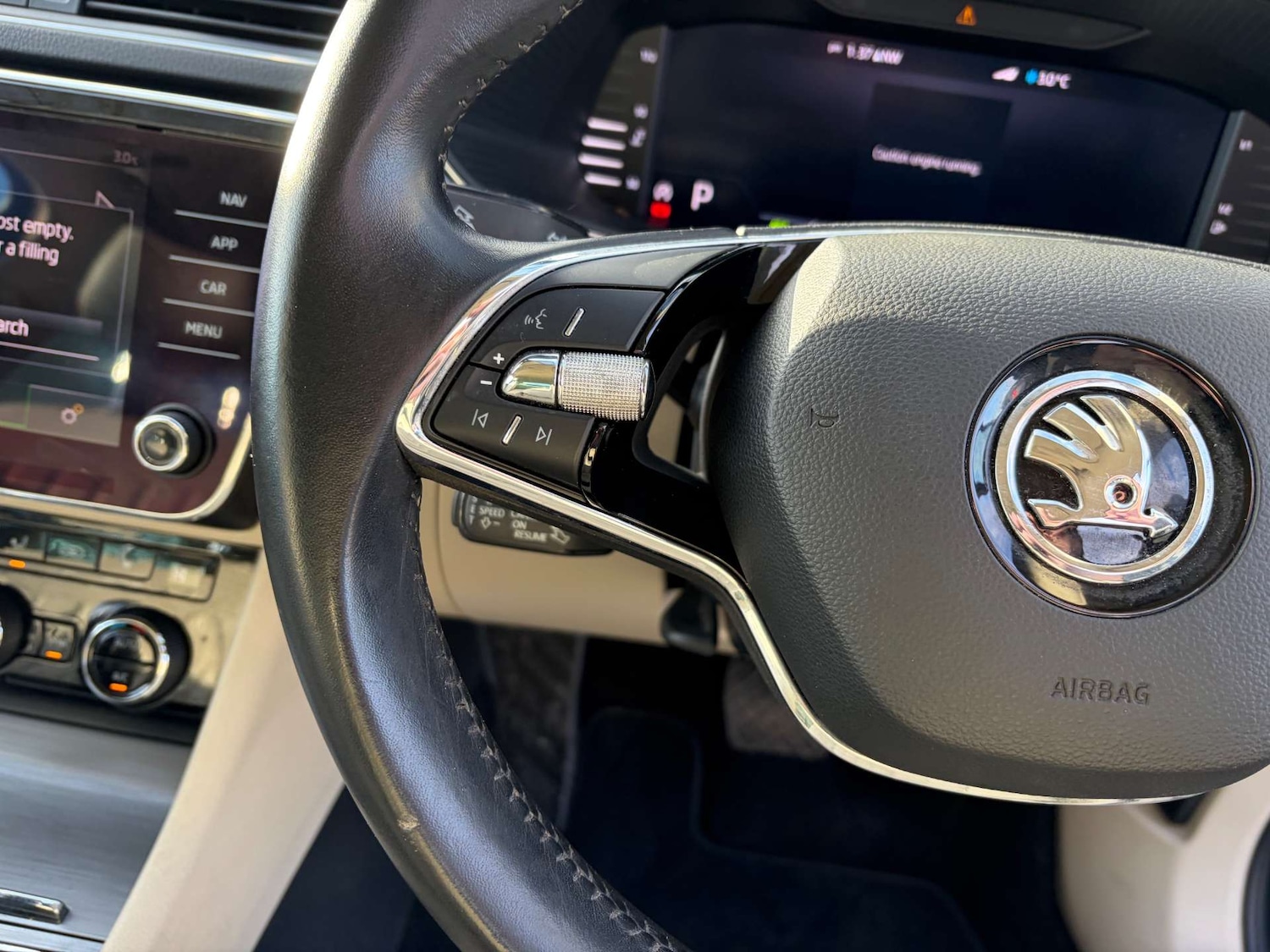 Used Skoda Superb 2021 for sale - 76829906: Photo 42