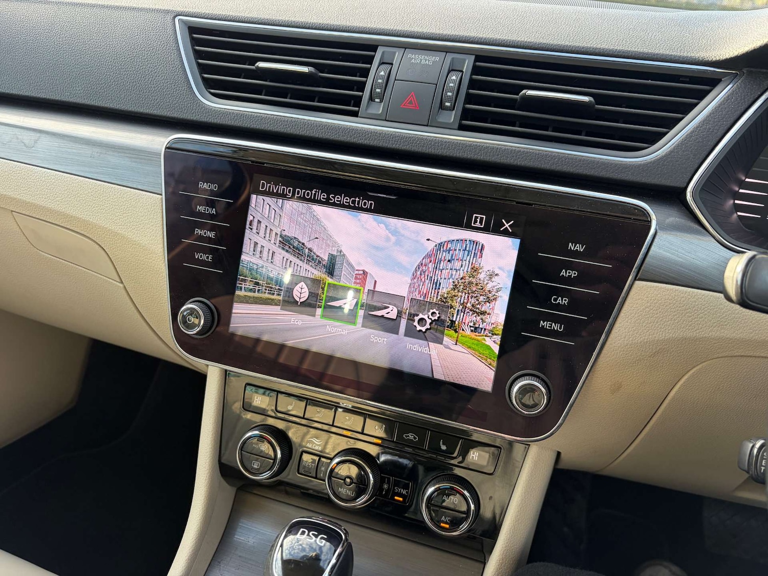 Used Skoda Superb 2021 for sale - 76829906: Photo 51