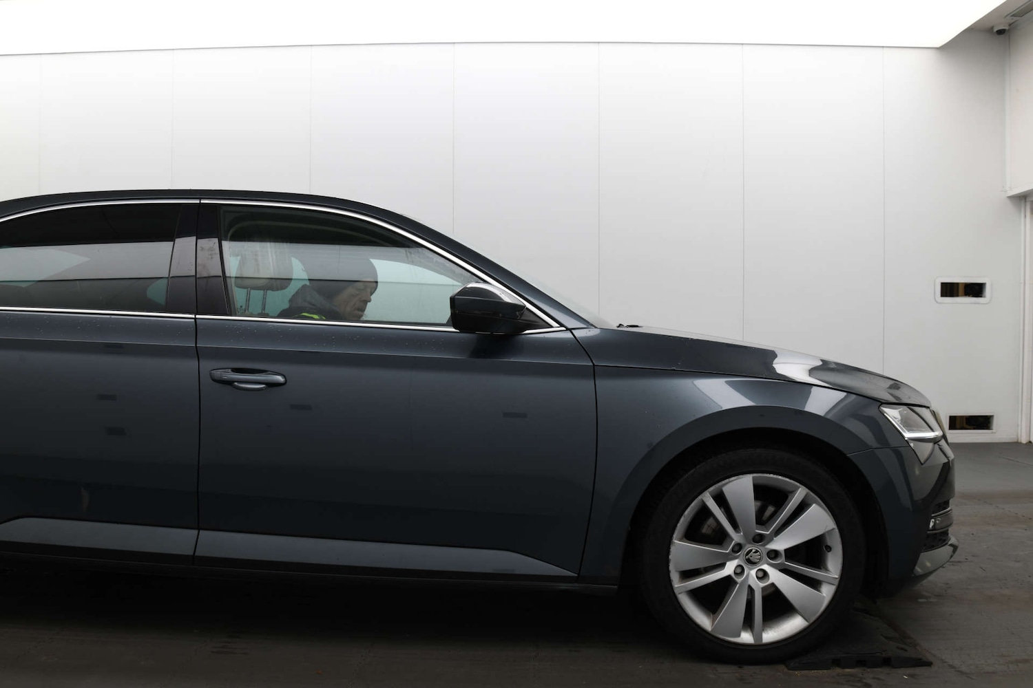 Used Skoda Superb 2021 for sale - 76829906: Photo 6