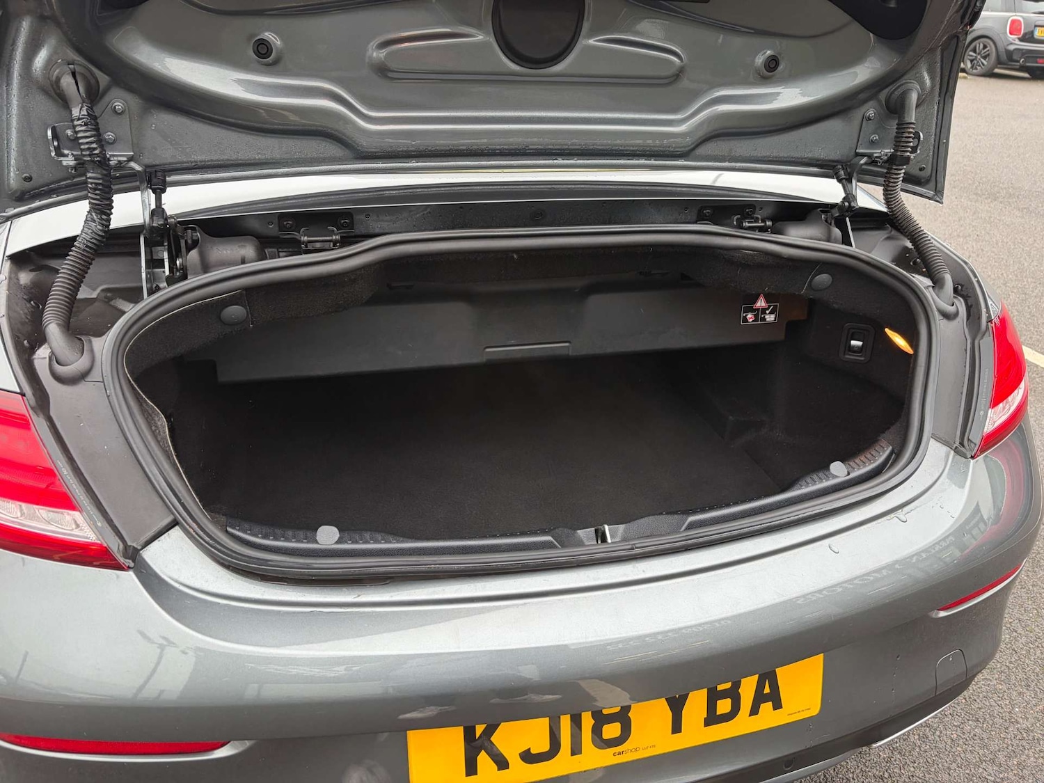 Used Mercedes-Benz C Class 2018 for sale - 76973928: Photo 31