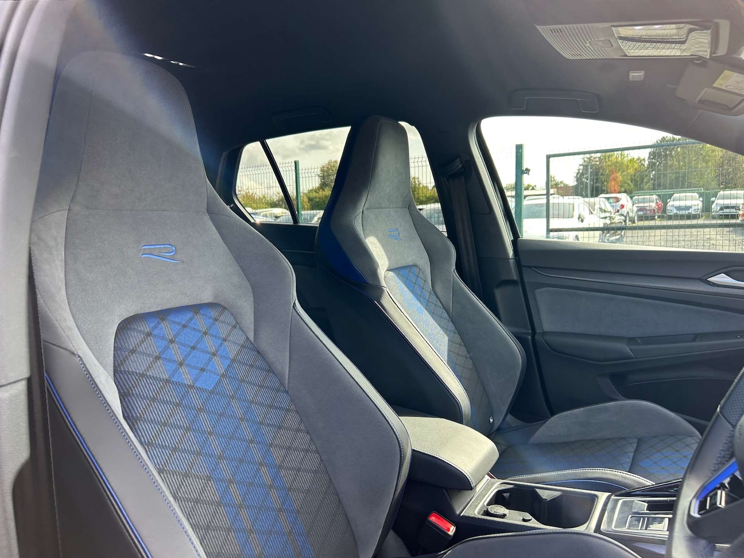 Used Volkswagen Golf 2024 for sale - 77845584: Photo 38